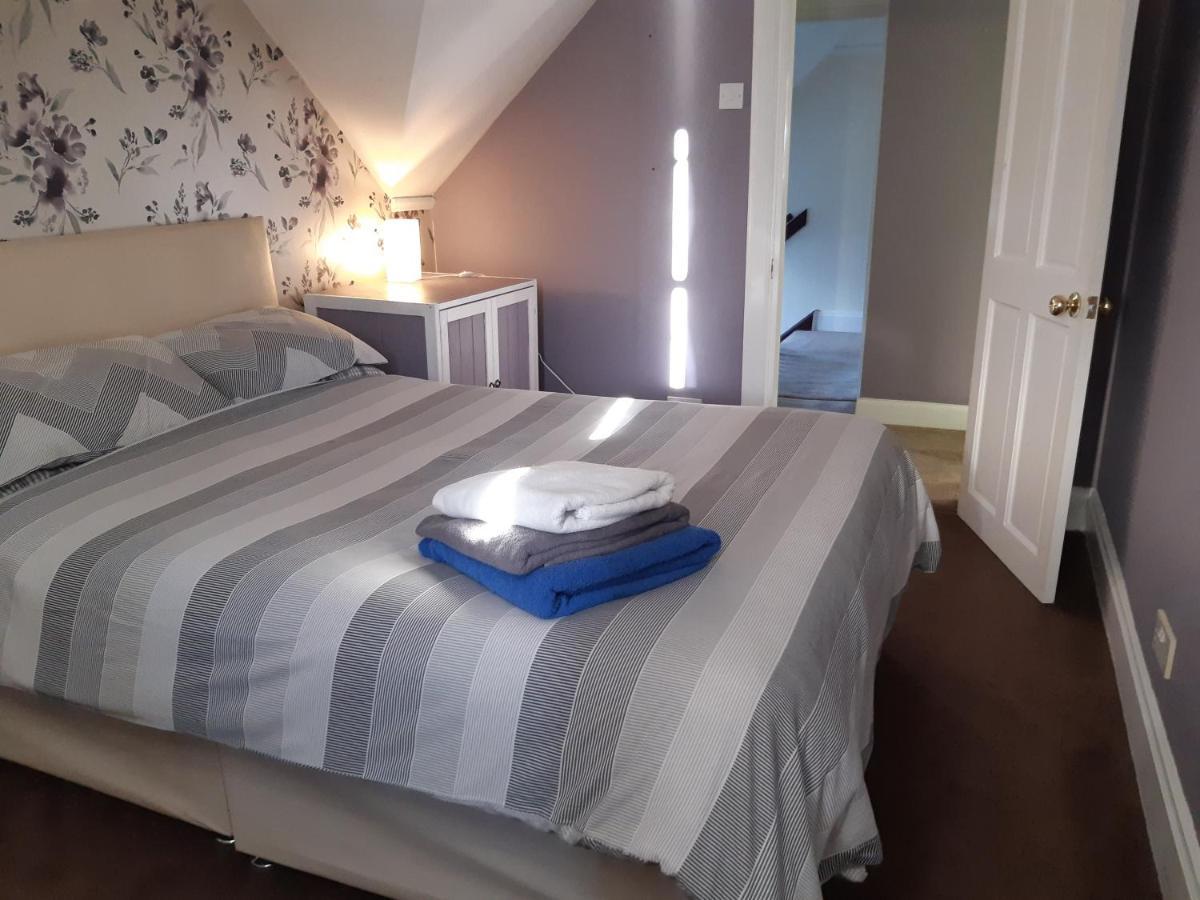 Апартаменти Carvetii - Halite House - 3 Bed House Sleeps Up To 5 People Tillicoultry Екстер'єр фото