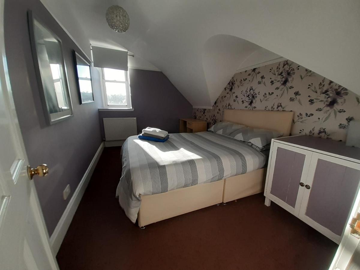 Апартаменти Carvetii - Halite House - 3 Bed House Sleeps Up To 5 People Tillicoultry Екстер'єр фото